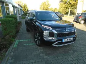 Mitsubishi Outlander 2.4L PHEV TOP