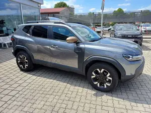 Dacia Duster EXTREME TCe 130 4x4 SHZ/Navi, City- u.Technikpaket Bild 3