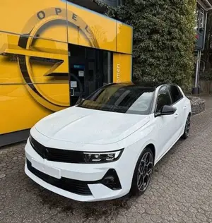 Opel Astra Turbo 131 PS GS Automatik