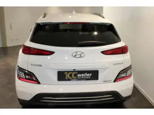 Hyundai KONA 39,2kwh Navi Rückfahrkamera Sitzheizung Klimaautom Bild 5