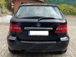 Mercedes-Benz B 160 B 160 BlueEFFICIENCY Bild 4