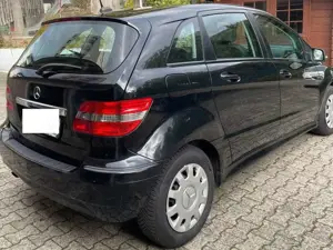 Mercedes-Benz B 160 B 160 BlueEFFICIENCY Bild 2