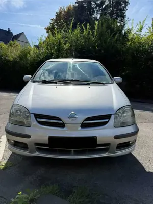 Nissan Almera Tino acenta PLUS 1.8
