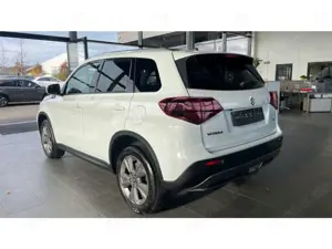 Suzuki Vitara 1.4 Comfort Facelift Navi LED Kamera ACC SitzHZG K Bild 2