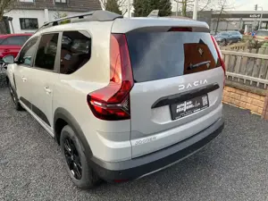 Dacia Jogger TCe 100 ECO-G LPG (7-Sitzer) Extreme+ Bild 3