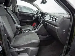 Volkswagen T-Roc 2.0 TDI Style SHZ KAMERA NAVI AHK ACC Bild 2