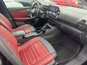 Citroen C4 1,2 114 kW Shine Automatik / Panorama/Leder/Kamera Bild 2