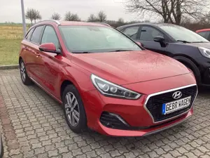 Hyundai i30 cw Trend / LED Scheinw./ Navi