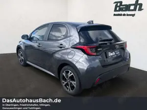 Toyota Yaris 1.5 Hybrid Teamplayer mit Comfort-Paket LM Bild 4