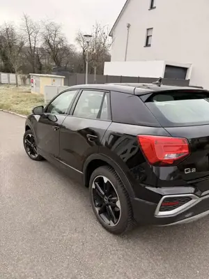 Audi Q2 35 TFSI advanced Bild 3