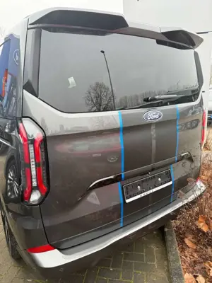 Ford Tourneo Custom Tourneo Custom Sport, voll, AHK, SHZ, Campzubeh. Bild 3