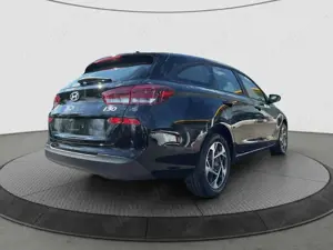 Hyundai i30 Kombi Comfort 1.0 T-GDI DCT Autom Sitzhzg*LE Bild 4