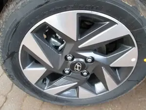 Hyundai i10 Trend 1.0 EU6e Android Apple CarPlay DAB Bild 3