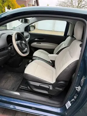 Fiat 500e 500e 42kWh 3+1 la Prima (by Bocelli) Bild 5