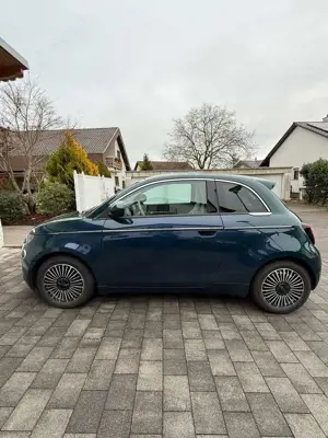 Fiat 500e 500e 42kWh 3+1 la Prima (by Bocelli) Bild 2
