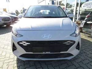 Hyundai i10 1.0 Select Navi Klima Kamera Bild 3