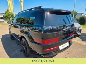 Hyundai SANTA FE 1.6 T-GDI Hybrid 4WD Blackline Bild 3