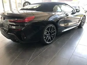 BMW M850 i xDRIVE CABRIO/M-PERFORM/HUD/LASER/20"/DRIVE-ASS