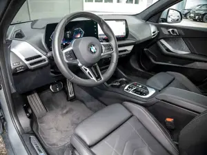 BMW 120 d 5-Tür. Aut M Sportpaket ACC 360° HUD 1VB Bild 3