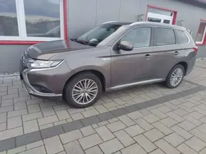 Mitsubishi Outlander Outlander 2.4 4WD Plug-In Hybrid Spirit