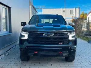 Chevrolet Silverado 1500 Crew Cab Trail Boss 6.2l 3.99% Bild 4