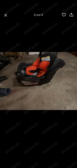 Babyschale für Auto 