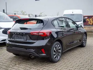 Ford Focus Titanium Style Lim. KAMERA NAVI ACC LED Bild 4