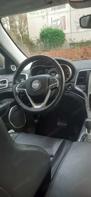 Jeep Grand Cherokee Grand Cherokee Diesel 3.0 V6  4WD Automatik Summit Bild 4