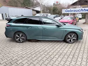 Peugeot 308 SW Hybrid 180 GT Bild 5