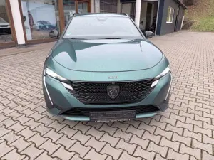 Peugeot 308 SW Hybrid 180 GT Bild 4