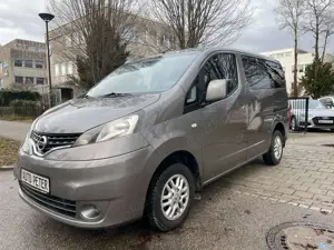 Nissan Evalia