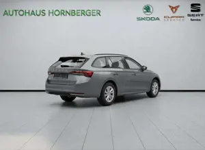 Skoda Octavia 2.0TDI 150PS Selection LED PDC Tempomat Sitzheizun Bild 5