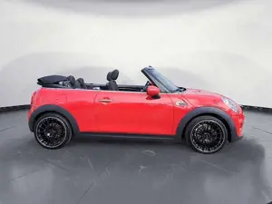 MINI Cooper Cabrio Works Interieur Klimaautomatik Bild 5