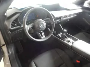 Mazda 3 5HB 2.5L e-SKYACTIV G 140ps 6MT FWD Homura Bild 5