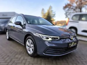 Volkswagen Golf VIII Variant Life eTSI LED Navi SHZ LHZ Klimaaut.