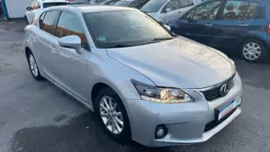 Lexus CT 200h *NAVI*CD*RADIO*BLUETOOTH*PDC*SHZ*LEDER*