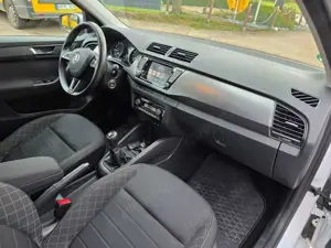 Skoda Fabia Fabia Combi 1.0 TSI Style Plus Bild 3