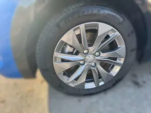 Peugeot 208 e- 136 (e-) Allure Pack LED PDC W-Pumpe Bild 5