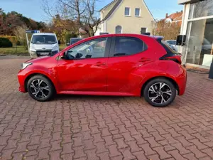 Toyota Yaris 1.5 Hybrid Teamplayer Bild 3
