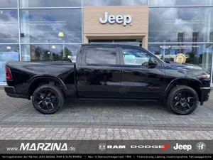 Dodge RAM 1500 Laramie Night Hurricane Luftfederung Beifahre