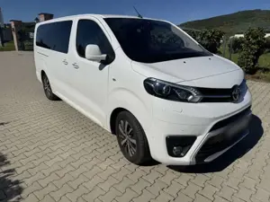 Toyota Proace 2,0-l-D-4D L2 (8-Si.) Autm. Verso Comfort