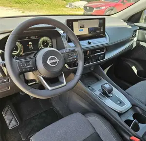 Nissan Qashqai 1.3 DIG-T Xtronic Xtronic N-Connecta Winter Komfor Bild 5