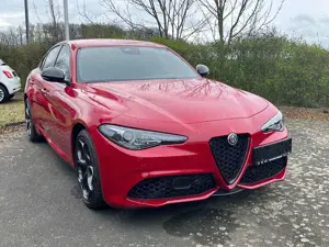 Alfa Romeo Giulia 2.2 Diesel AT8-Q4 Estrema - NAVI+SHZ+RFK+19'' LM Bild 3