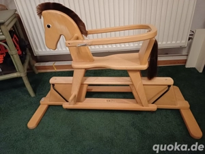 Schaukelpferd aus Holz