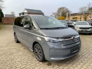 Volkswagen T7 Multivan 2,0 TDI Style lang IQ Kamera Panoram