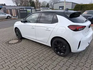 Opel Corsa GS Android Auto Metallic Bild 4