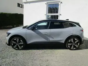 Renault Megane E-Tech ICONIC EV60 220HP incl. Winterräder Bild 2