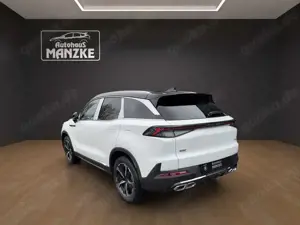 BAIC Beijing X75 1.5TGI DCT / Panorama / 360° / Leder / Voll-Led Bild 3