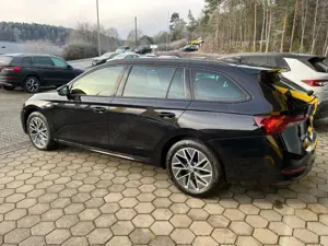Skoda Octavia Combi Tour 1.5 TSI ACT+Anhängerkupplung+Navi+LED Bild 4