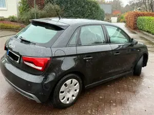 Audi A1 sportback S-Line 1.0 admired Navi/ Xenon/PDC